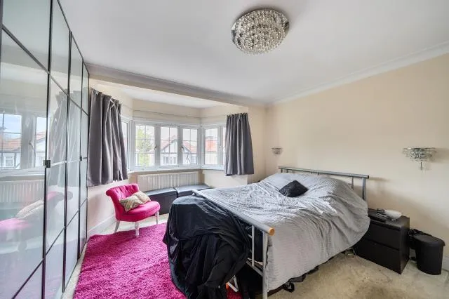 Colindeep Gardens, London, NW4, photo 12