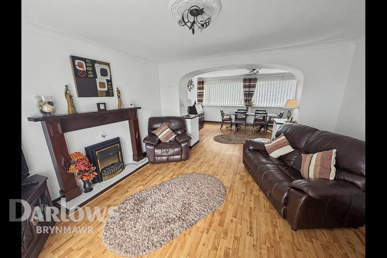 Station Road, Tredegar, photo 8