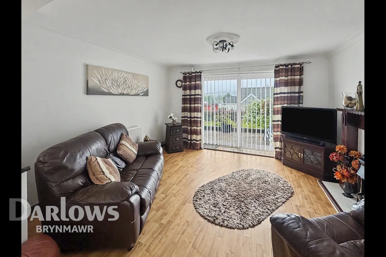 Station Road, Tredegar, photo 9