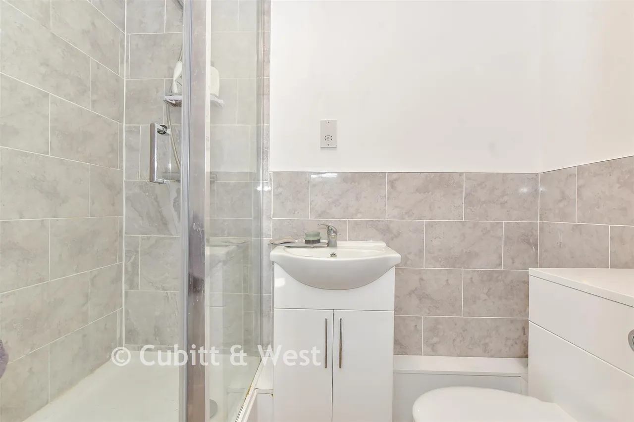 Chichester Road, Portsmouth, PO2, photo 6