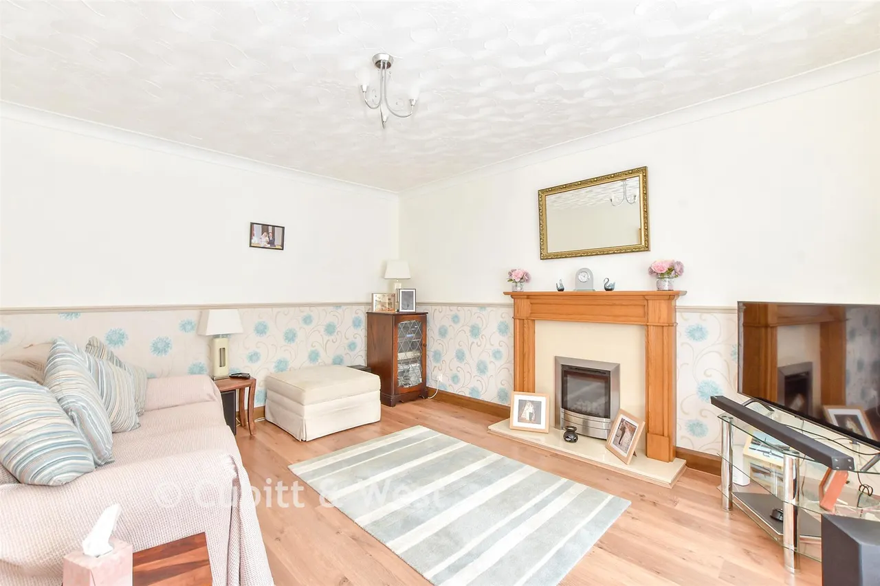 Southleigh Road, Emsworth, PO10, photo 3