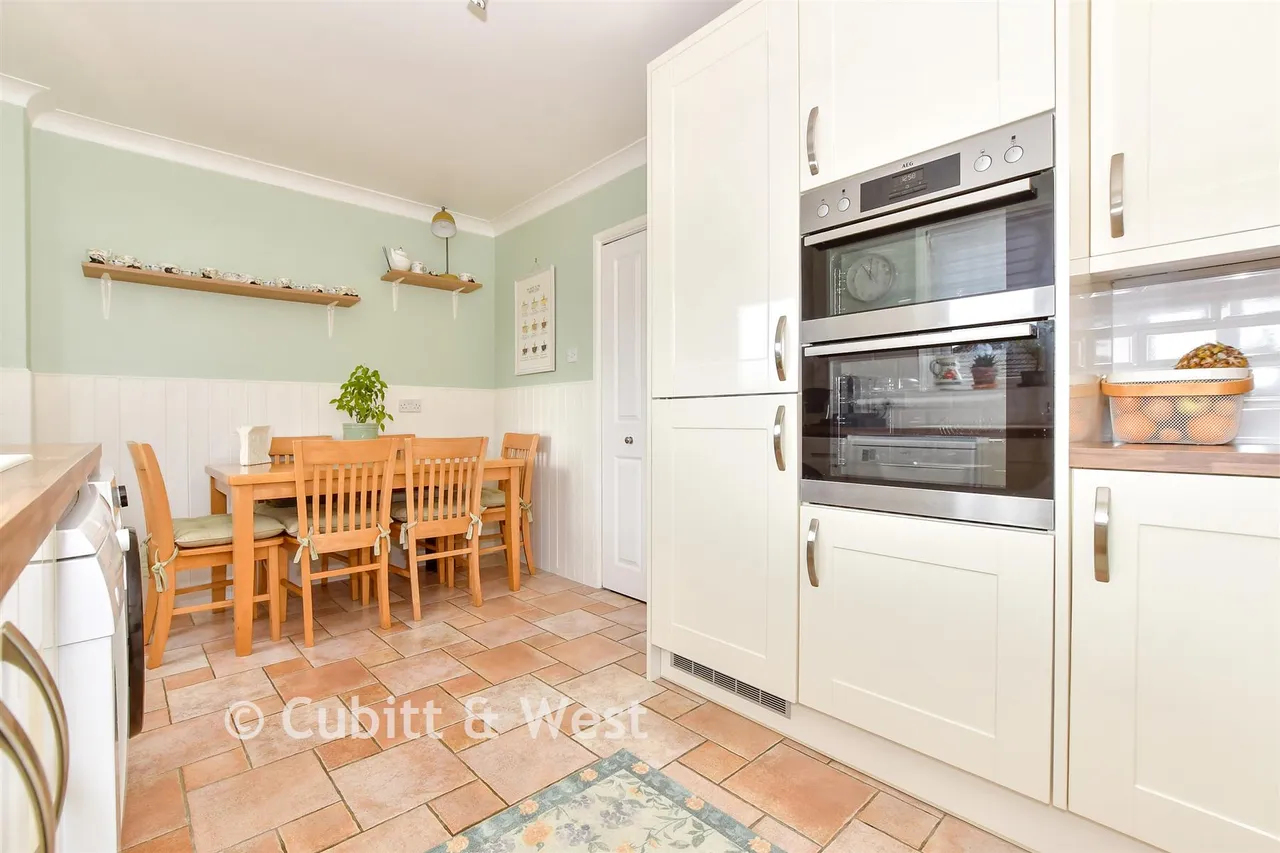 Southleigh Road, Emsworth, PO10, photo 5