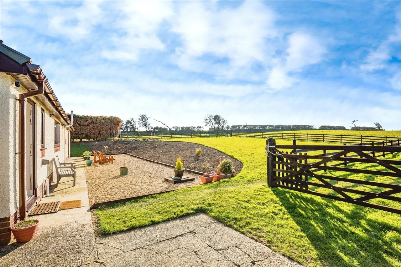 Llanrhystud, SY23, photo 20