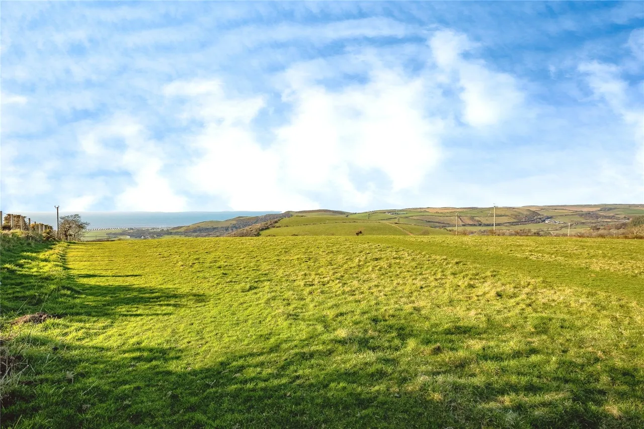 Llanrhystud, SY23, photo 31