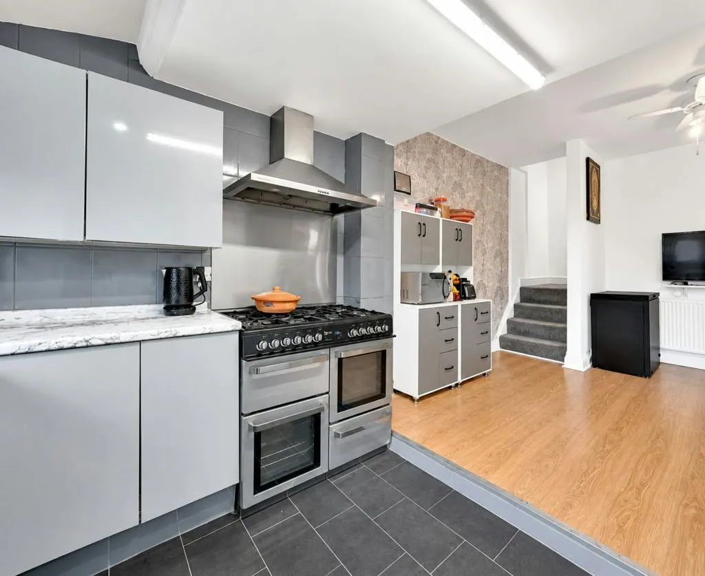 Springfield Road, London, E17, photo 5