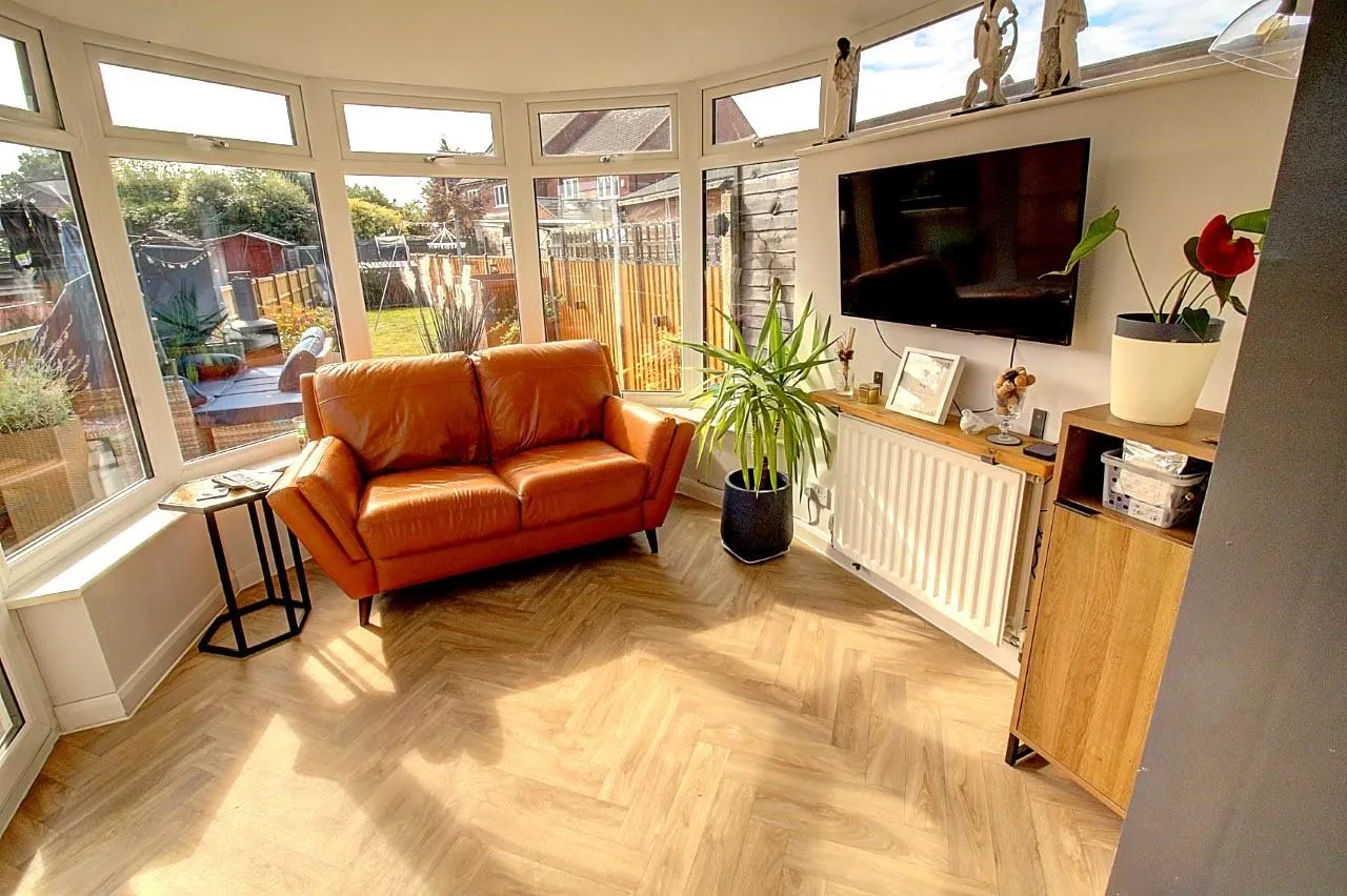 Newstead Avenue, Burbage, LE10, photo 9
