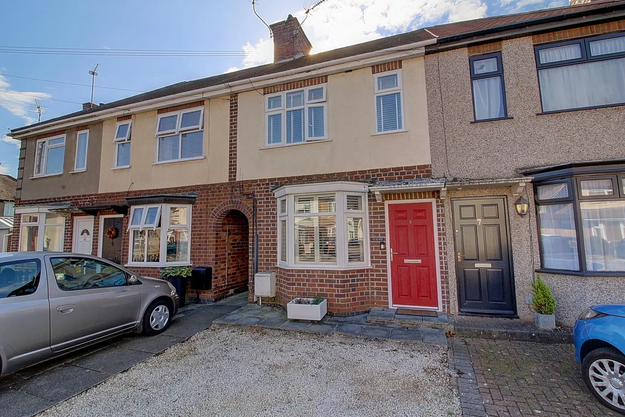 3 bed house for sale, Newstead Avenue, Burbage, LE10