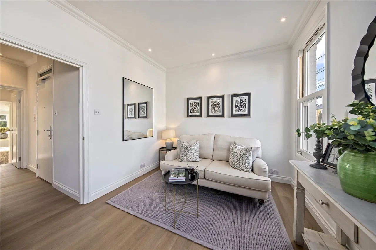 St. Leonards Road, East Sheen, SW14, photo 8