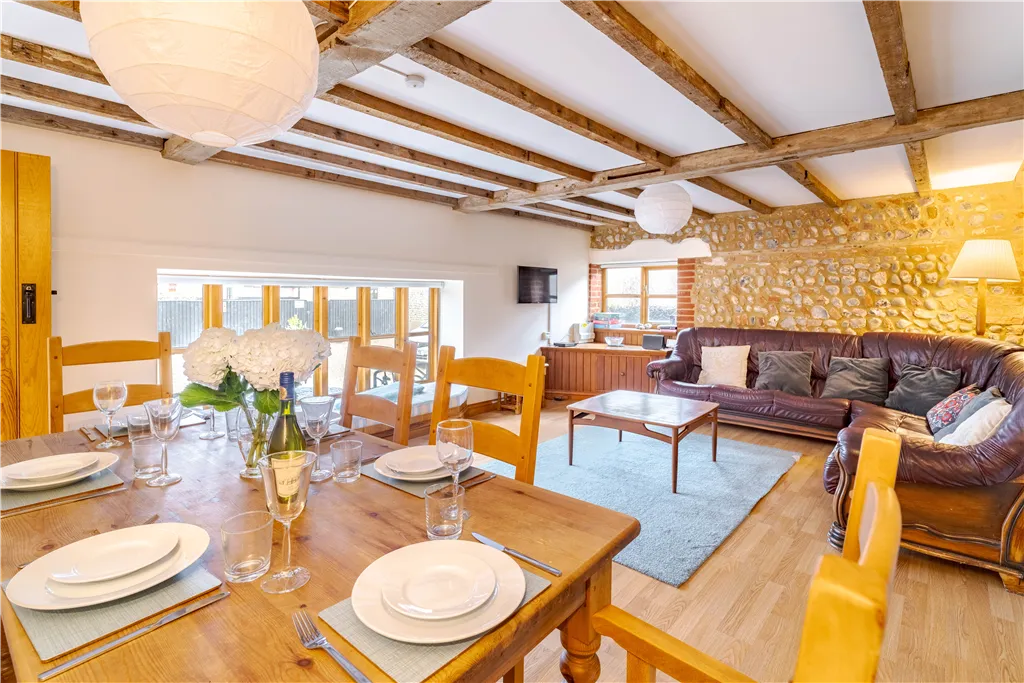 Cromer Road, Roughton, photo 4