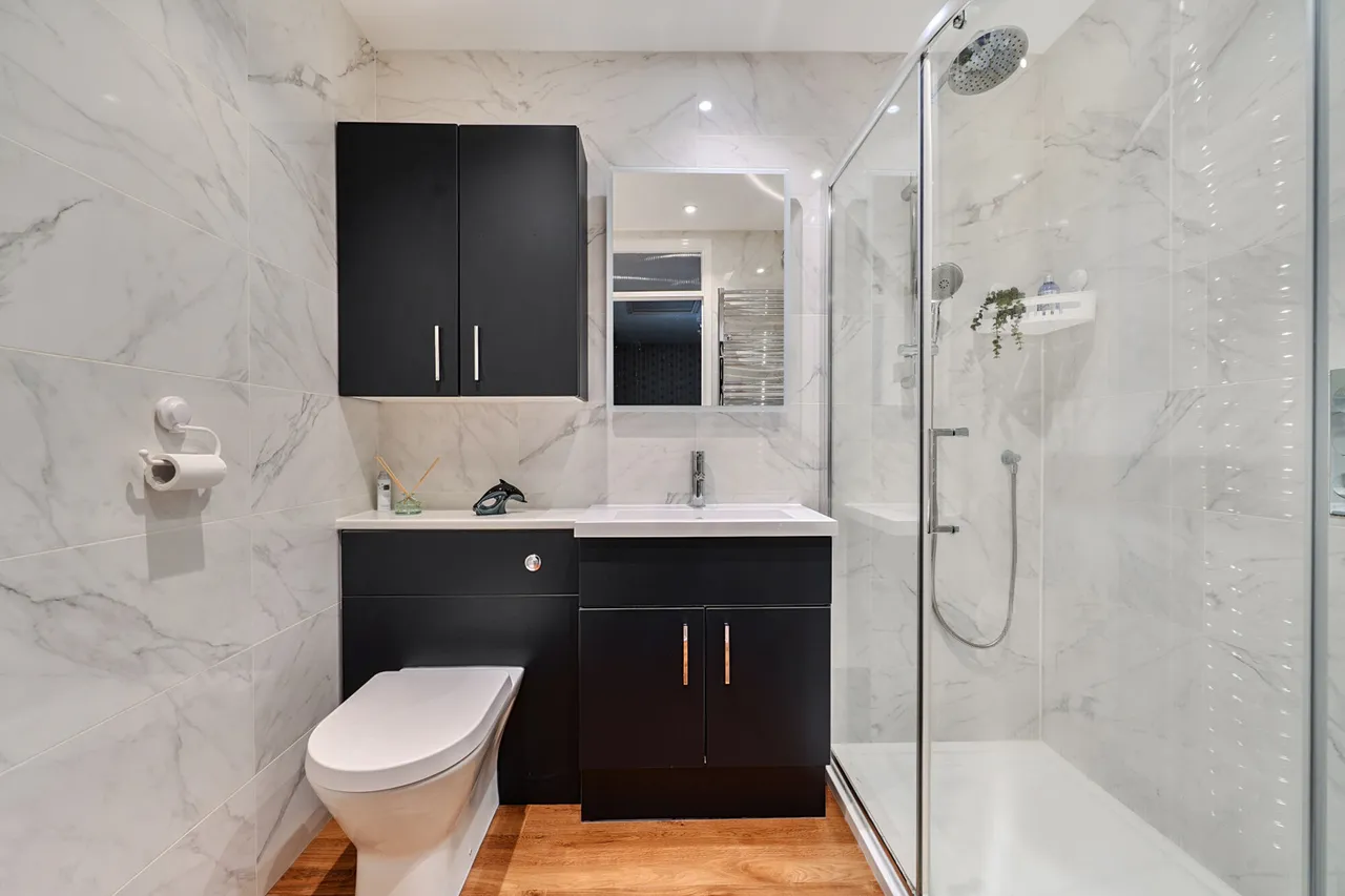 Gilbert Road, Pinner, HA5, photo 8
