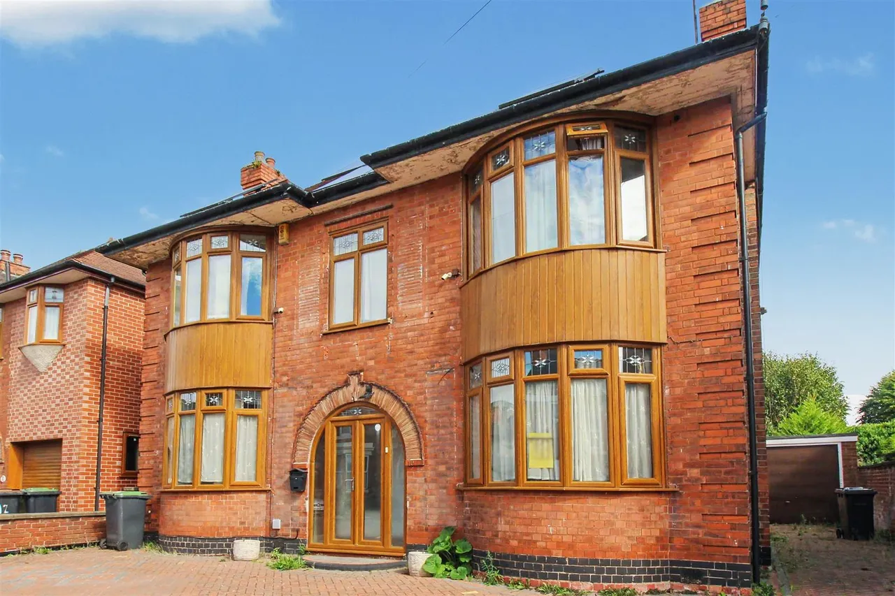 4 bed house to rent, Marlborough Road, Beeston, NG9