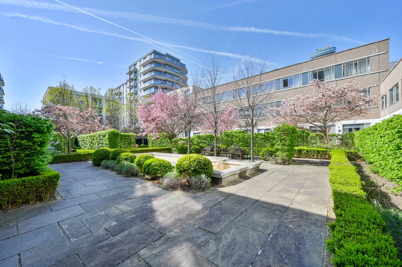 LG 02 Wallis House, Great West Road, Brentford, photo 9
