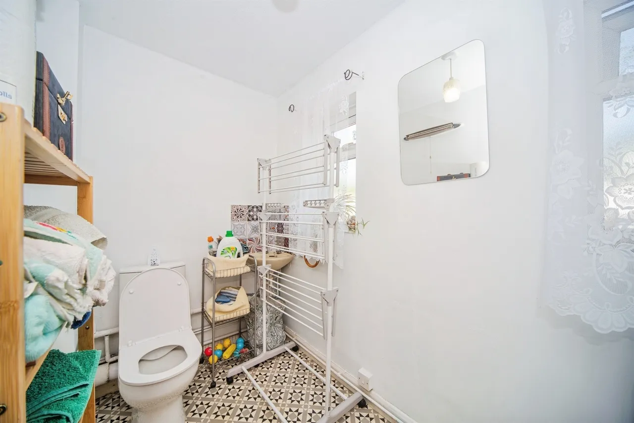 Winchester Road, SOUTHAMPTON, photo 9