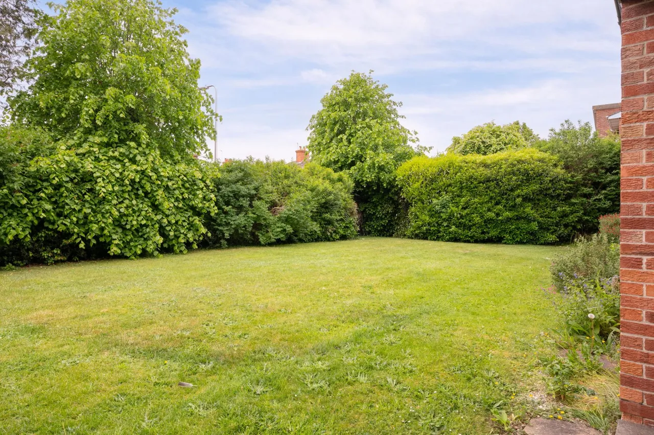 Boundary Road, Newbury, RG14, photo 10