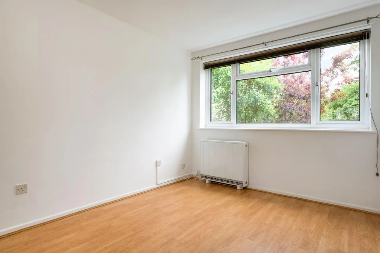 Boundary Road, Newbury, RG14, photo 6