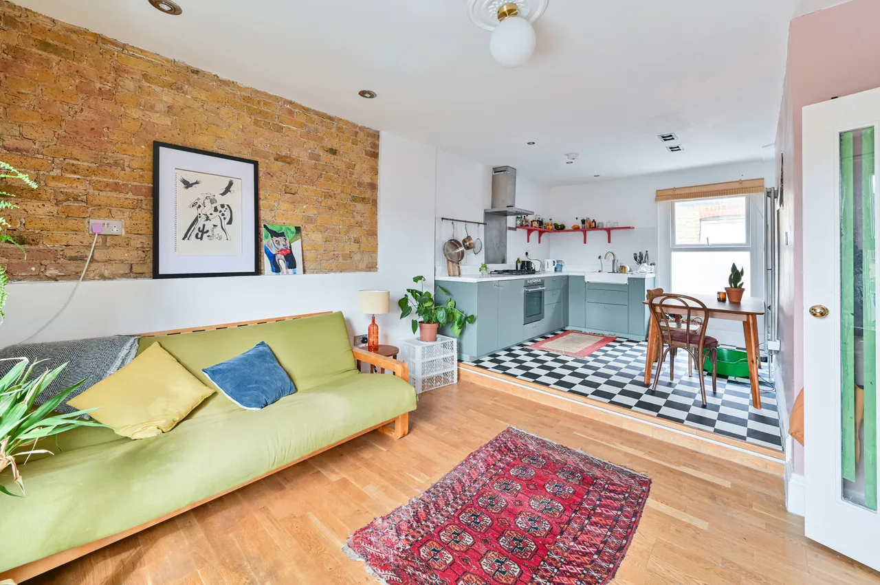 1 bed flat for sale — Flat 4, 166 Rye Lane, London