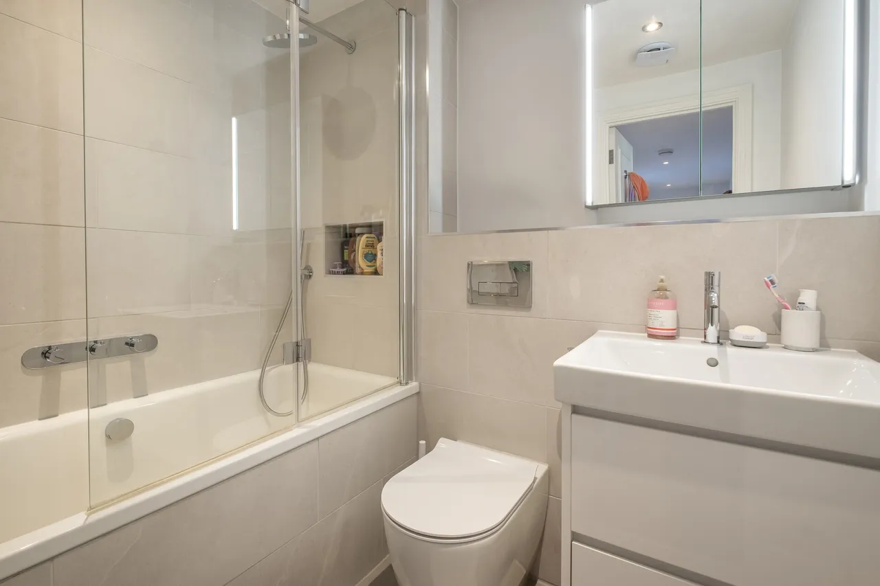 Carlton Drive, London, SW15, photo 9