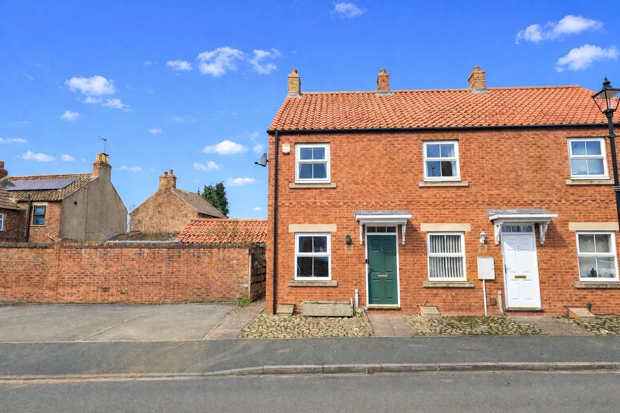 2 bed property for sale — Linen Way, Brompton, Northallerton, North Yorkshire, DL6