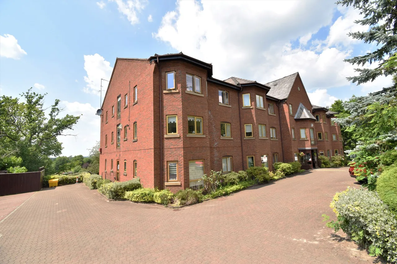 Woodlands Court, Alderley Edge, photo 22