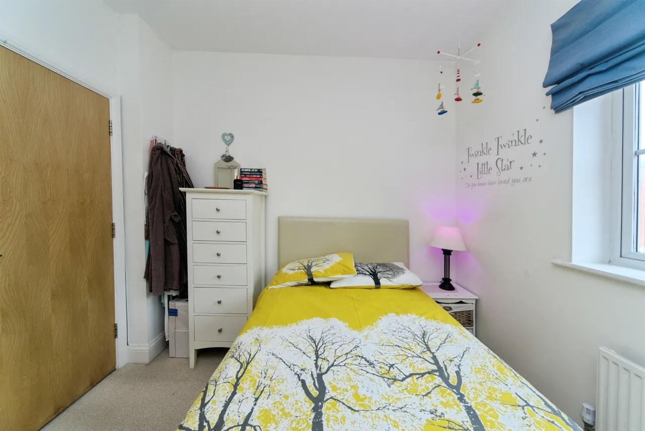 Dominica Court, Eastbourne, BN23, photo 14