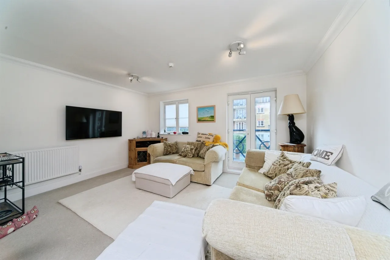 Dominica Court, Eastbourne, BN23, photo 5