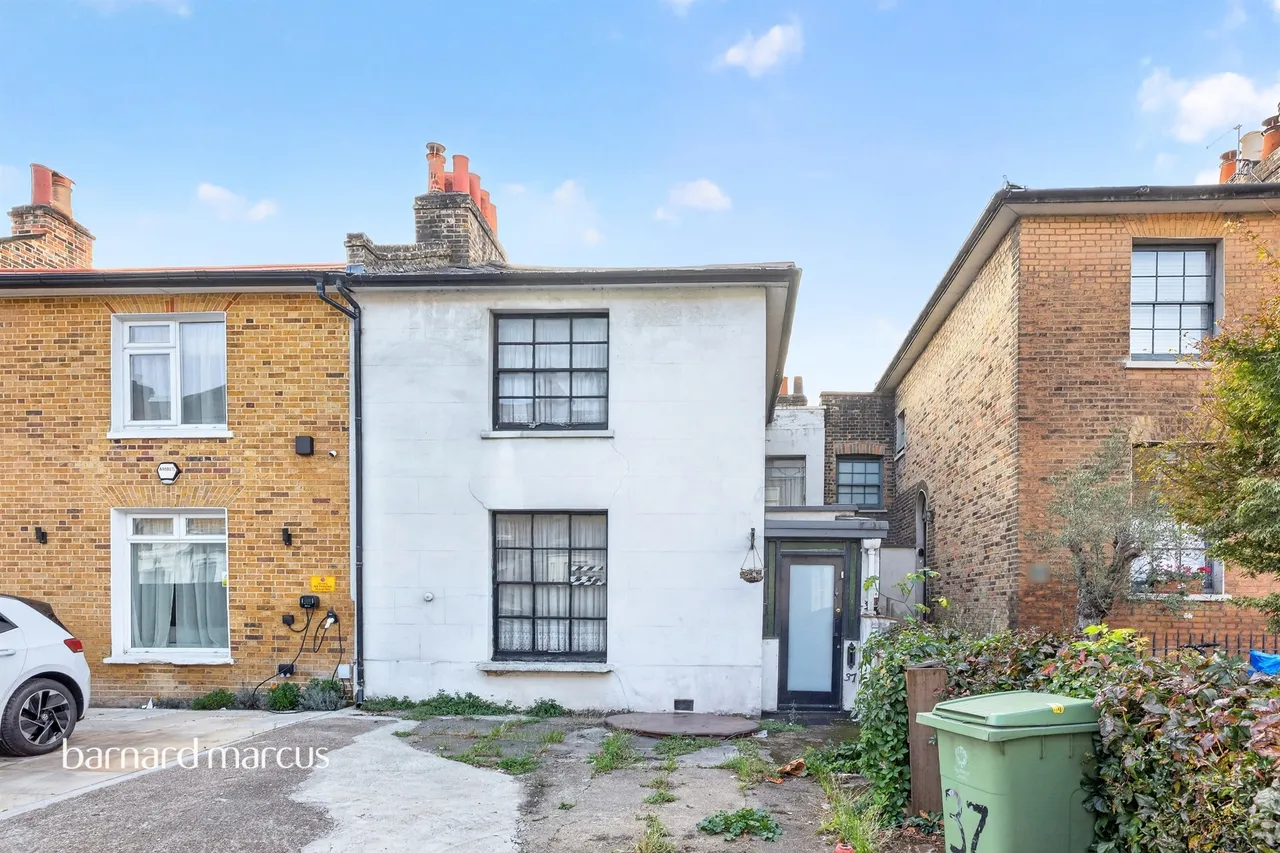 3 bed house for sale, Penrose Street, London, SE17