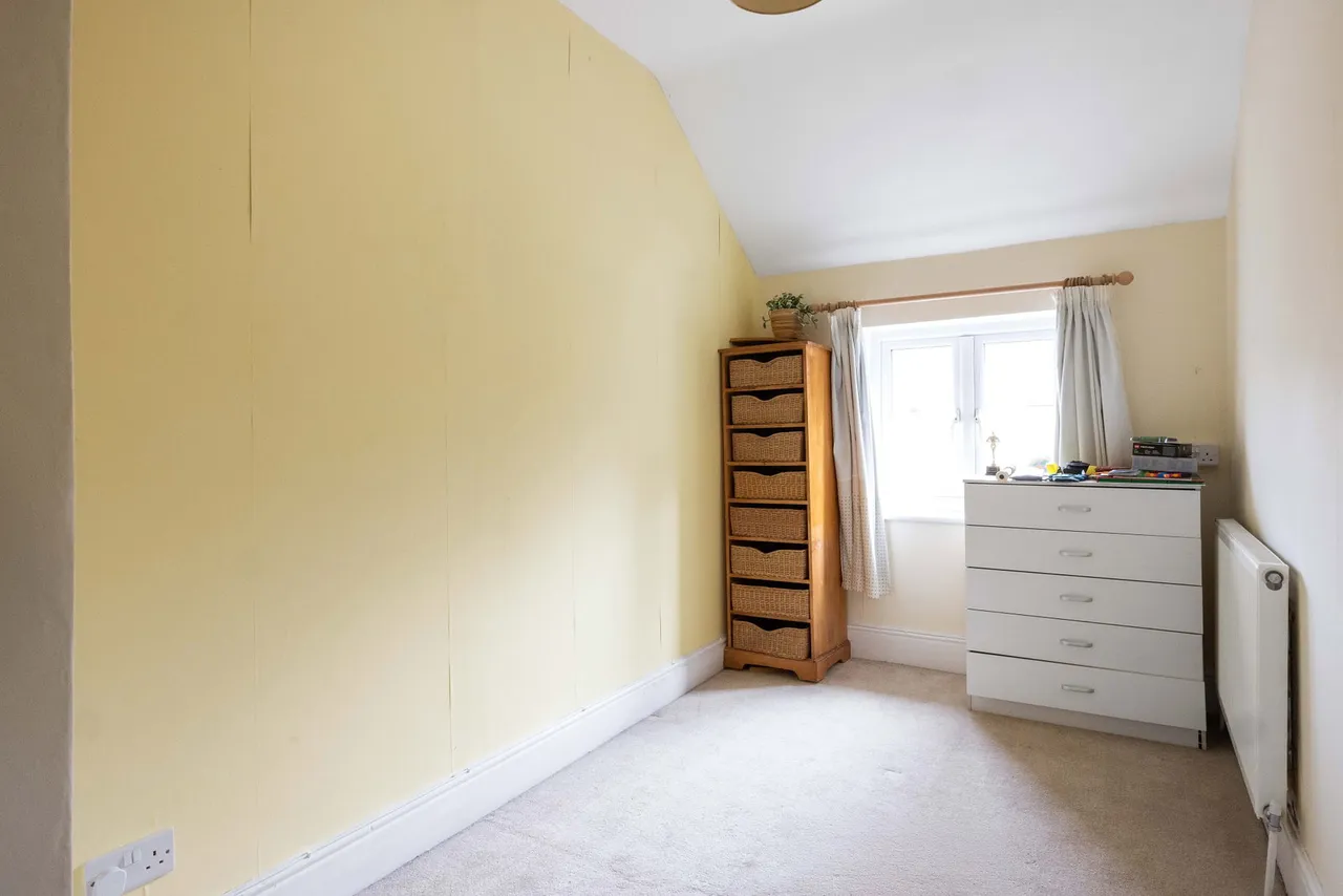 Croft Gardens, Charlton Kings, Cheltenham, GL53 8LG, photo 12