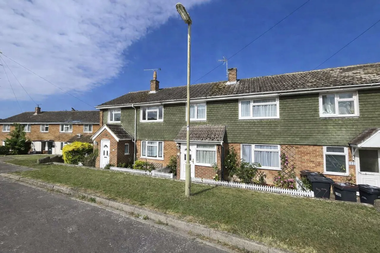 3 bed house for sale — Scott Close, Kings Somborne, Stockbridge, Hampshire, SO20 6NS