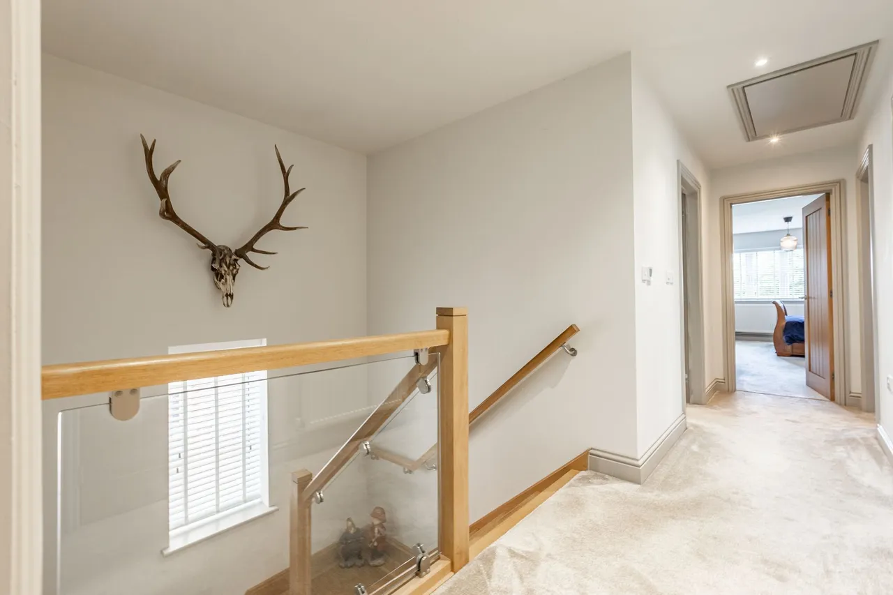 Detached Property in Walpole Cross Keys, photo 11