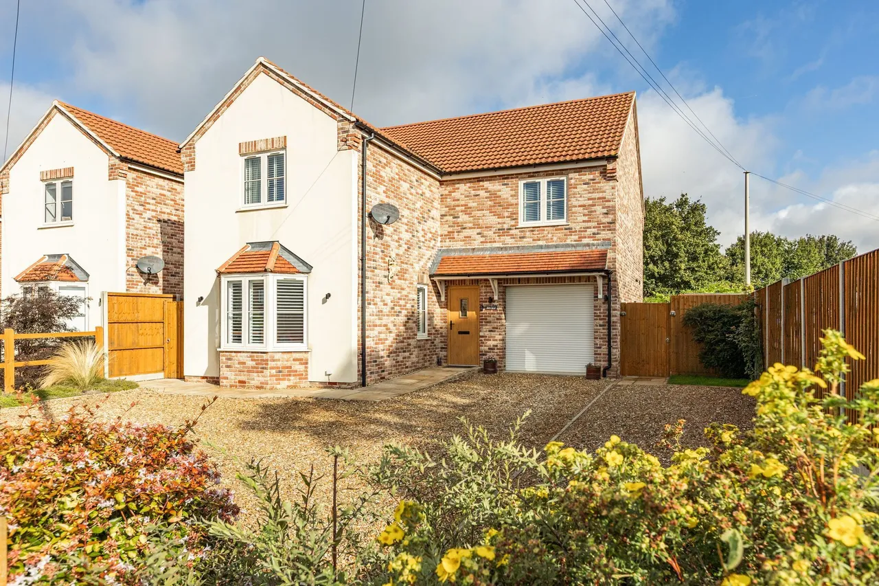 4 bed house for sale, Detached Property in Walpole Cross Keys