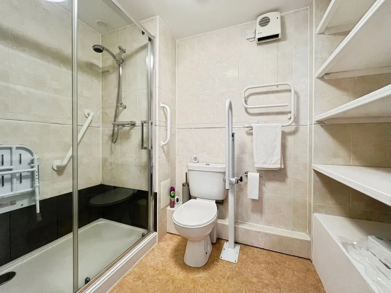 Somerton Road, Street, BA16, photo 14