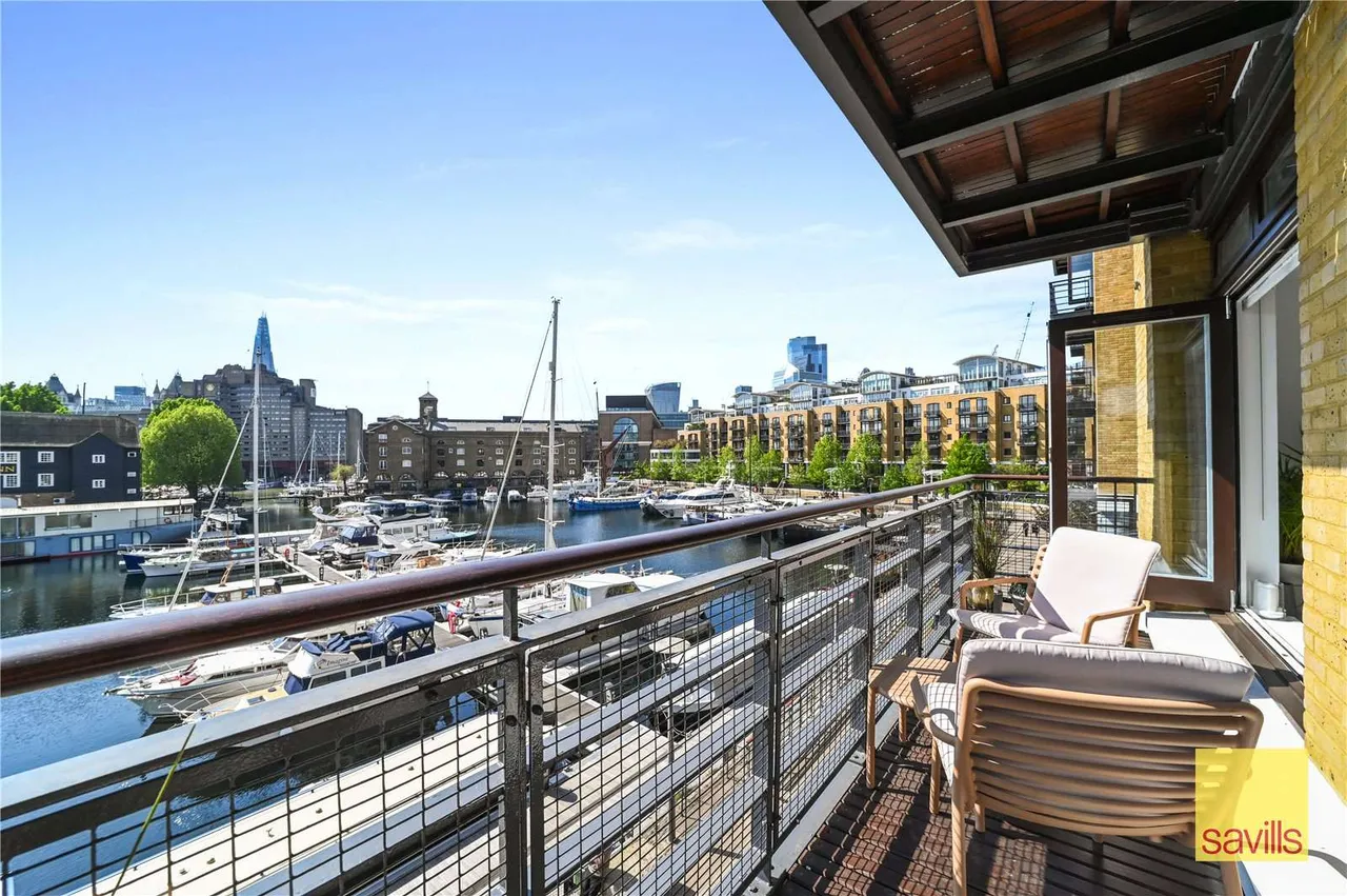 1 bed flat for sale — Thomas More Street, London, E1W 1AU