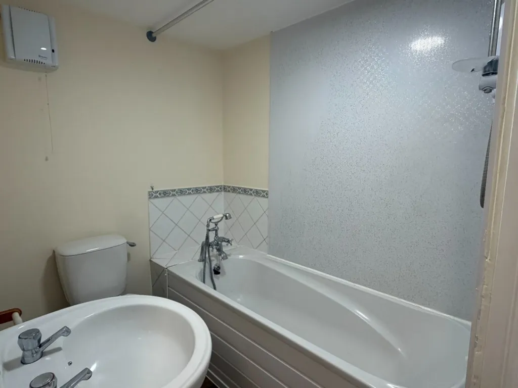 Albion Road, Gravesend, DA12, photo 5