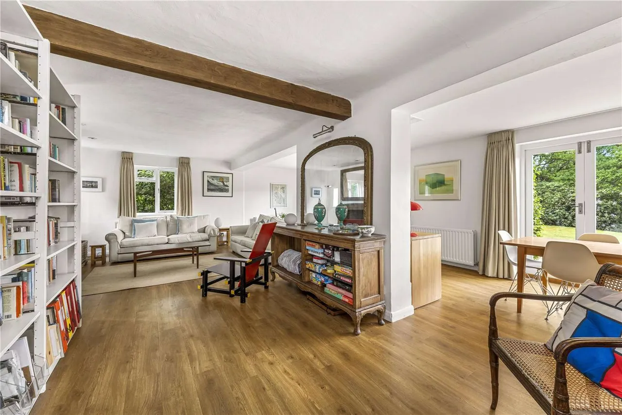 4 bed house for sale — Sutton Place, Abinger Hammer, Surrey, RH5 6RN