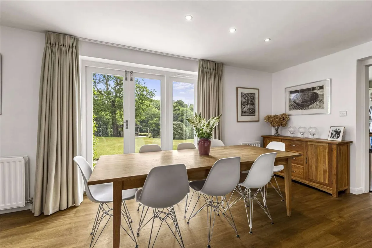 Sutton Place, Abinger Hammer, Surrey, RH5 6RN, photo 2