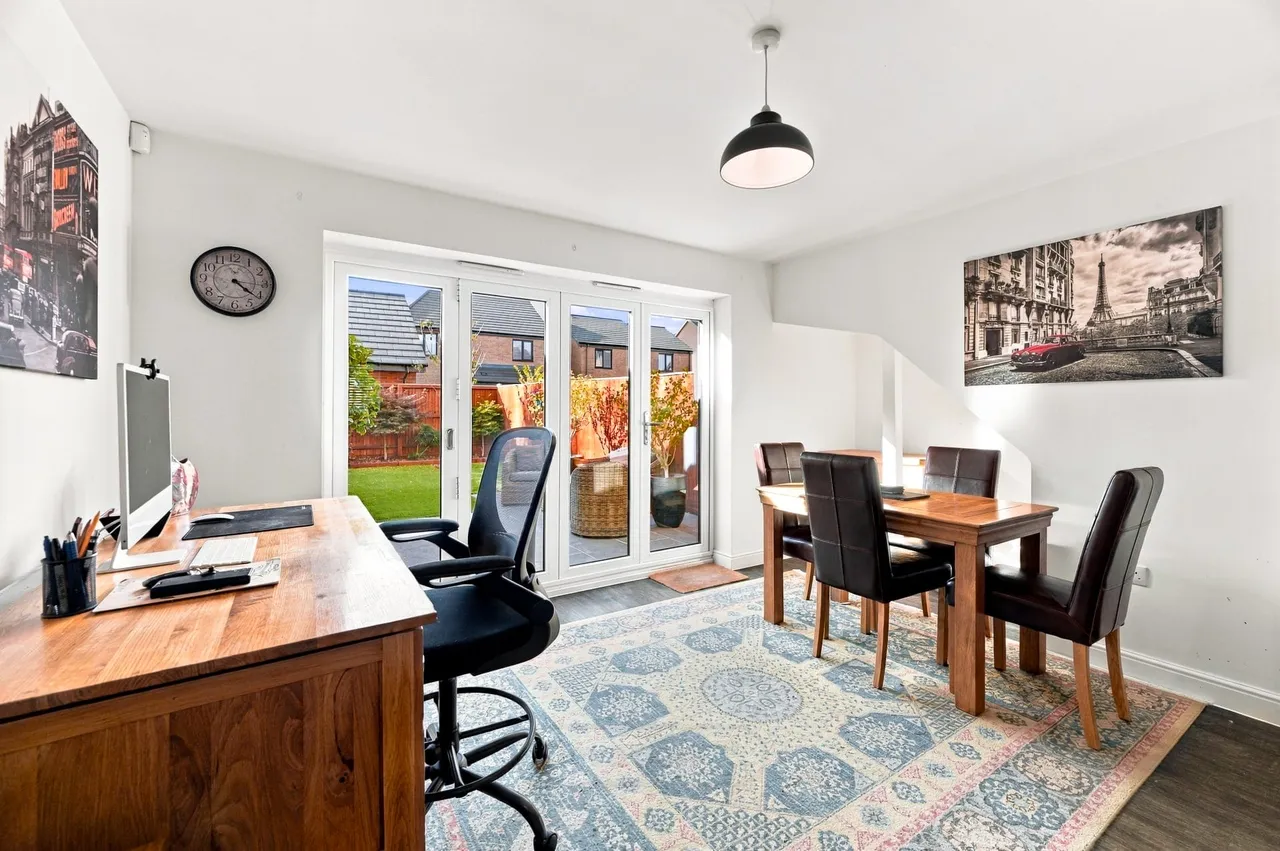Four Marks Close, Broughton, Milton Keynes, Milton Keynes, MK10 9WJ, photo 8