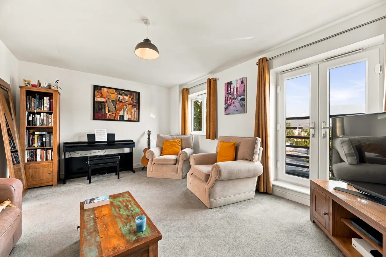 Four Marks Close, Broughton, Milton Keynes, Milton Keynes, MK10 9WJ, photo 12