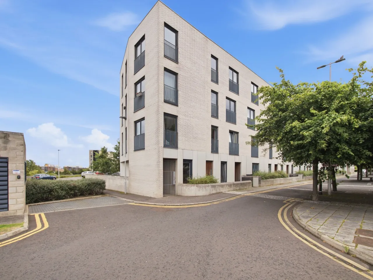 Saltire Street, Granton, EH5, photo 14