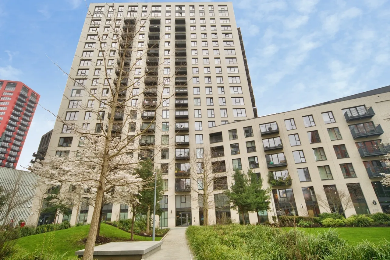 Botanic Square, LONDON, London, E14, photo 15