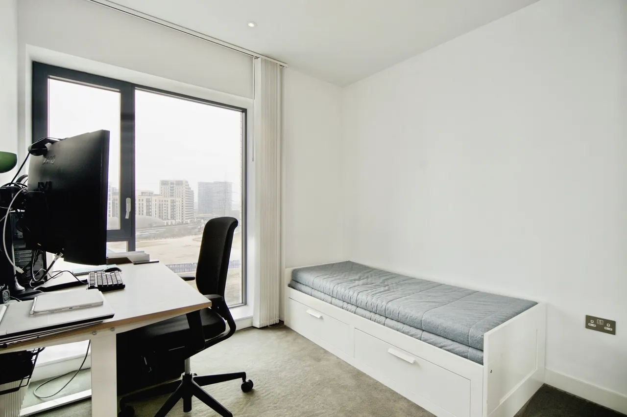 Botanic Square, LONDON, London, E14, photo 3