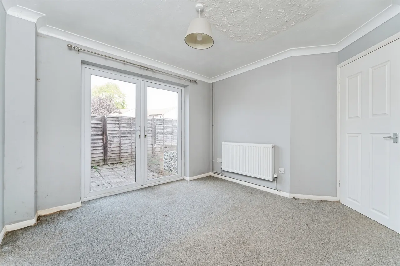 Wyatt Close, Huntingdon, PE26, photo 3
