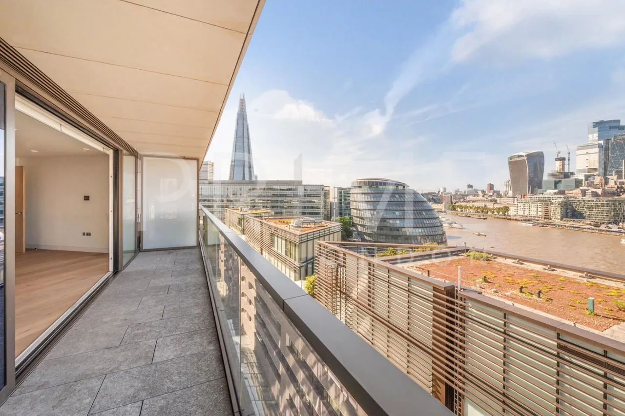 Duchess Walk, One Tower Bridge, SE1, photo 2