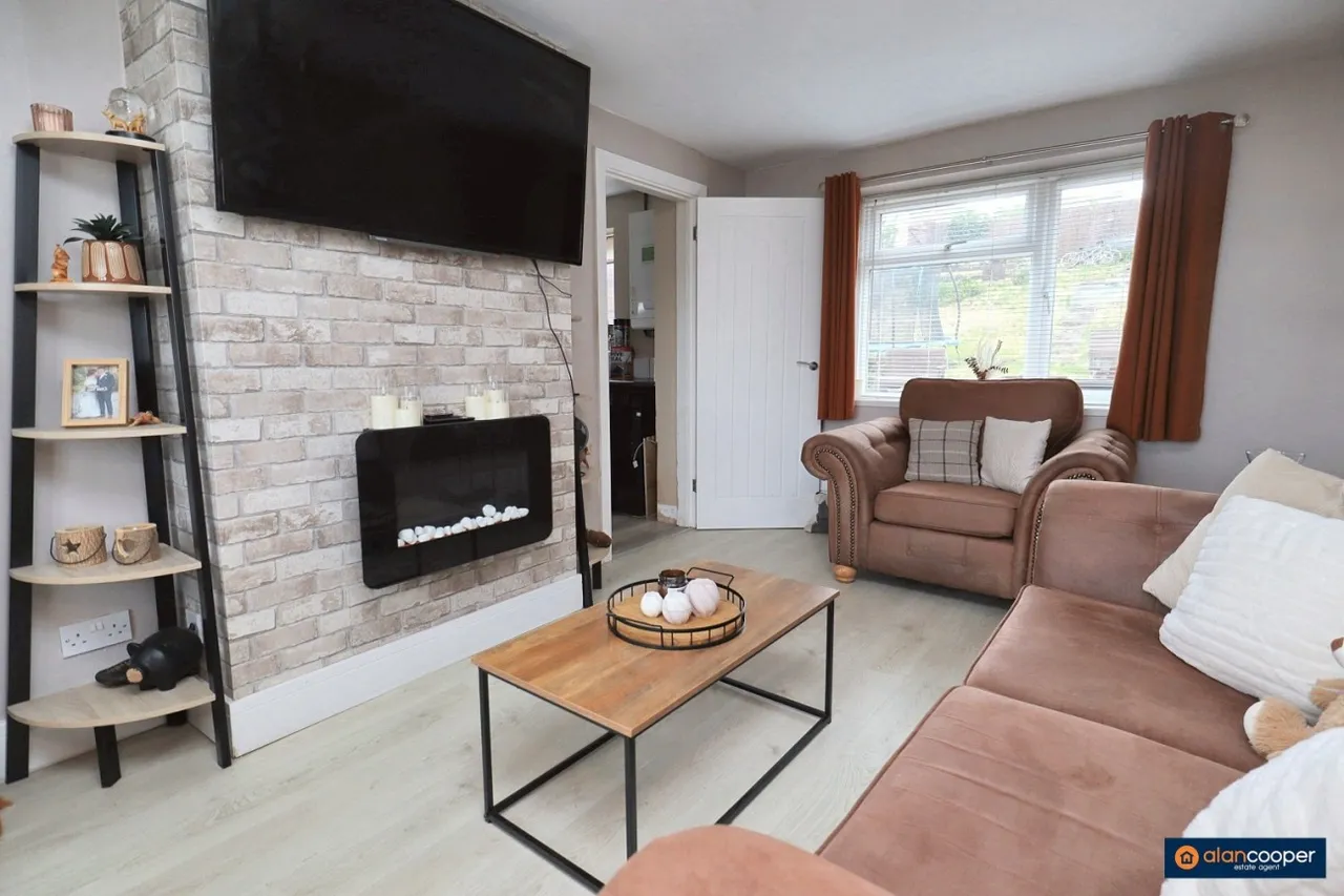 Willow Road, Nuneaton, CV10, photo 3