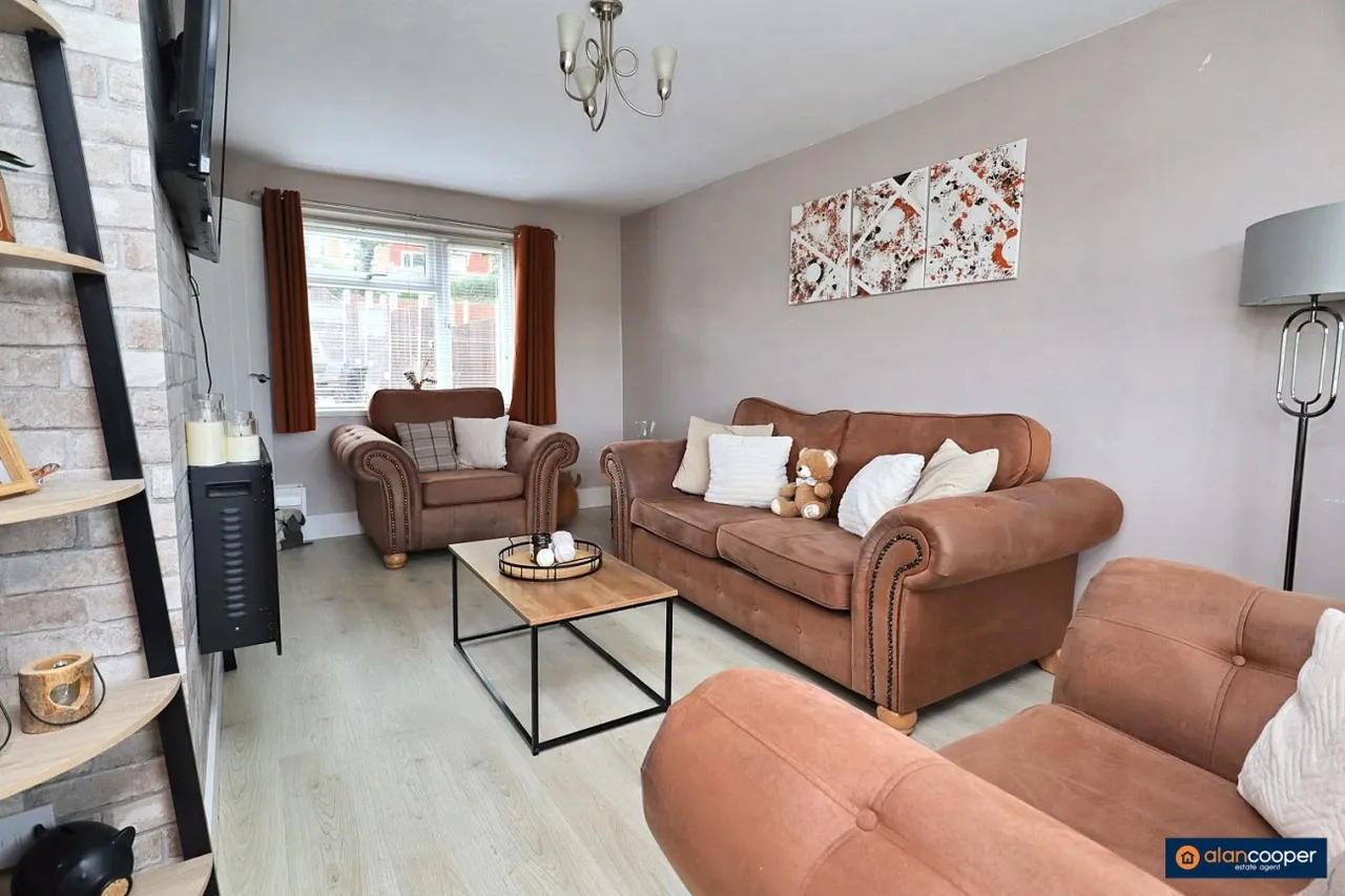 Willow Road, Nuneaton, CV10, photo 2
