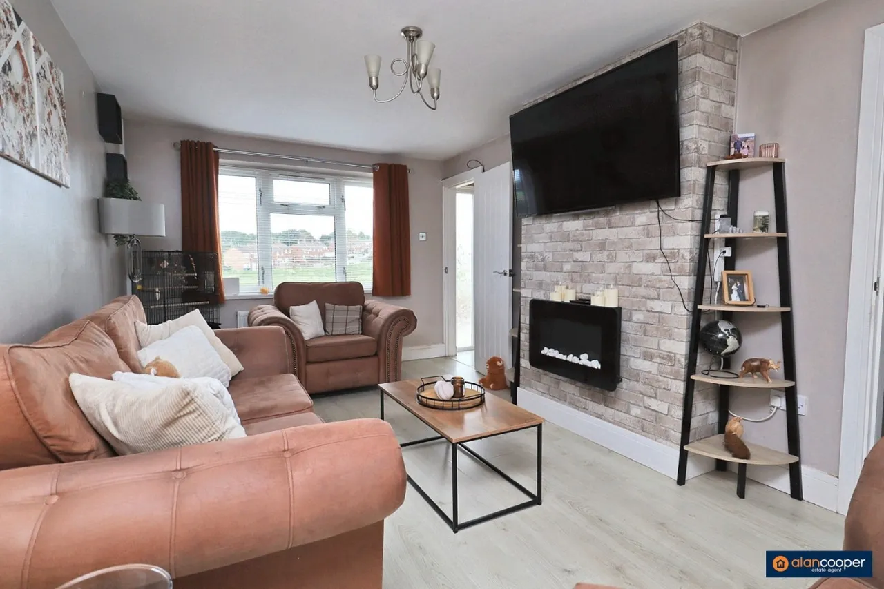 Willow Road, Nuneaton, CV10, photo 4