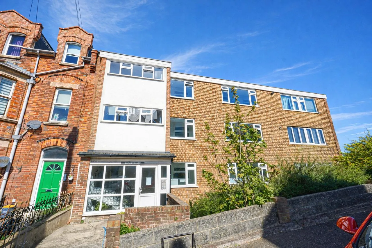 1 bed flat for sale, Wellington Road, Hastings