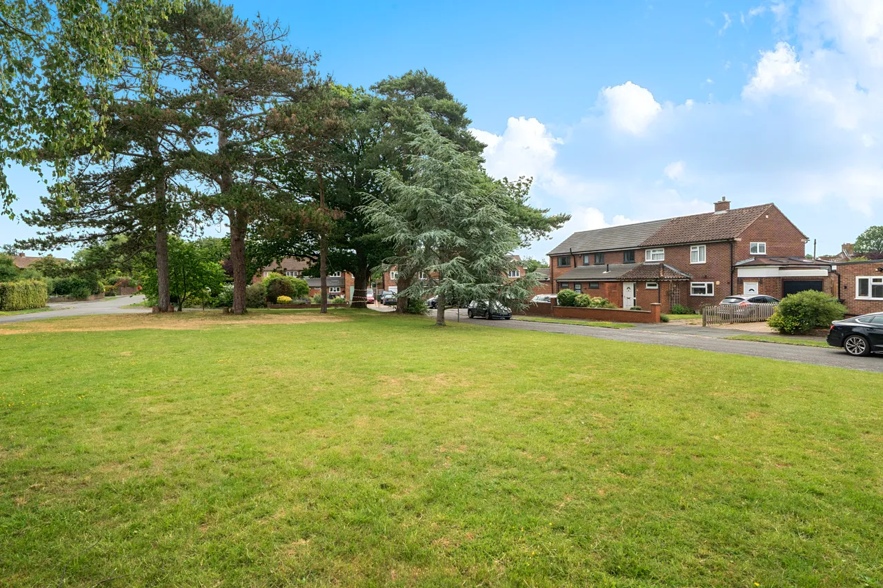 Penn Meadow, Stoke Poges, SL2, photo 9