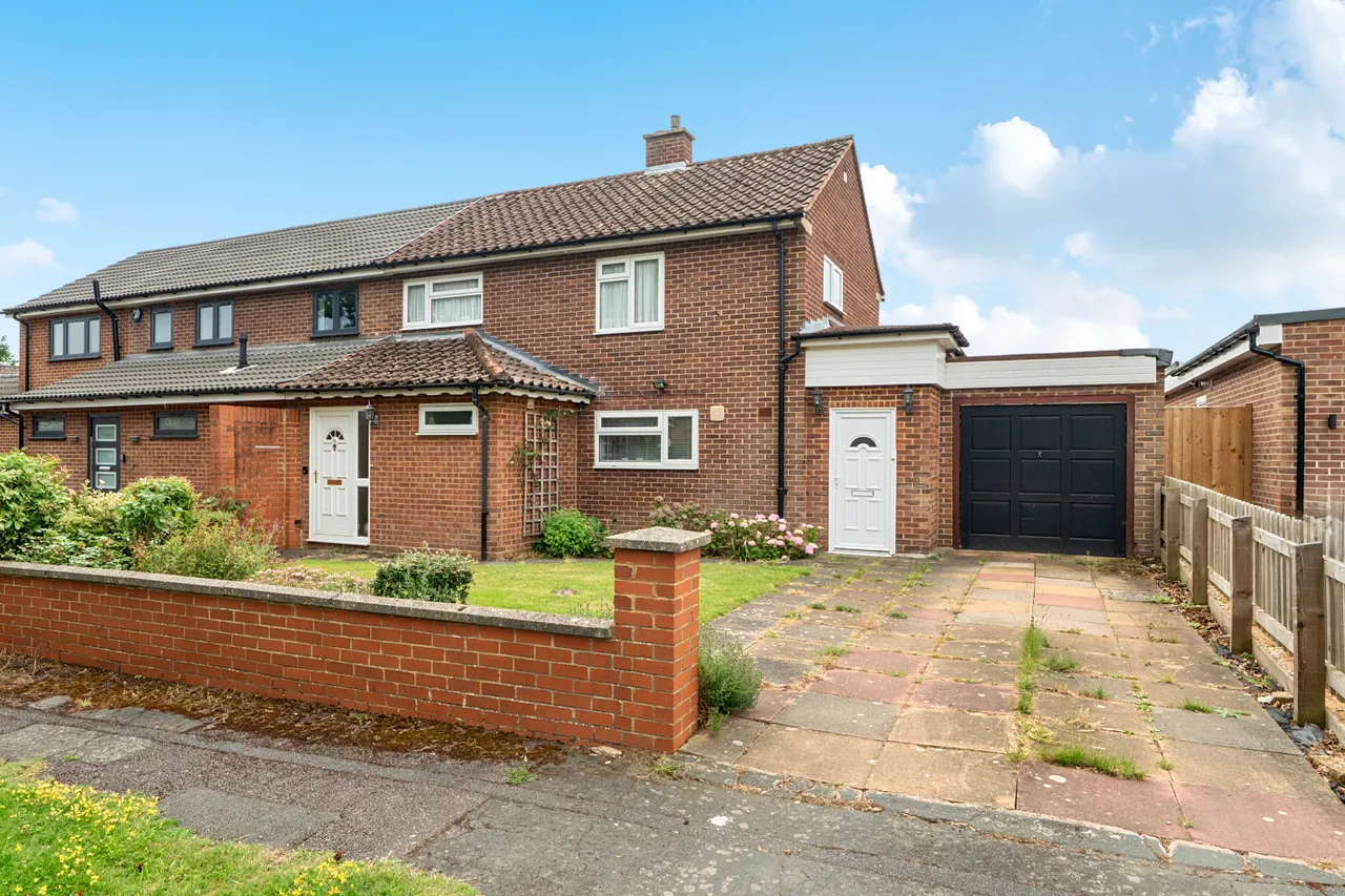4 bed penn meadow, stoke poges, buckinghamshire,sl2 for sale, Penn Meadow, Stoke Poges, SL2