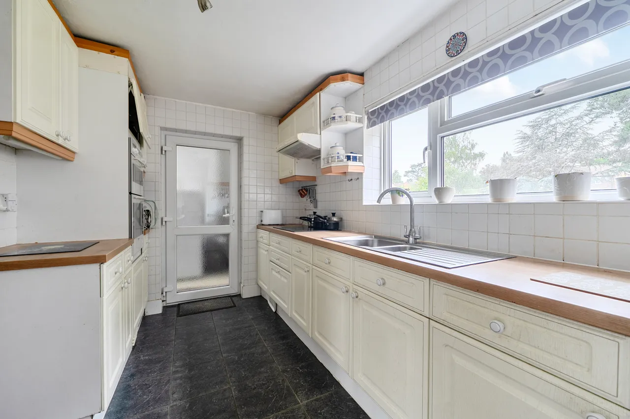 Penn Meadow, Stoke Poges, SL2, photo 20