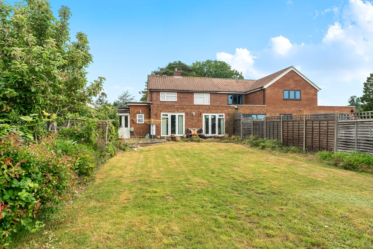 Penn Meadow, Stoke Poges, SL2, photo 2